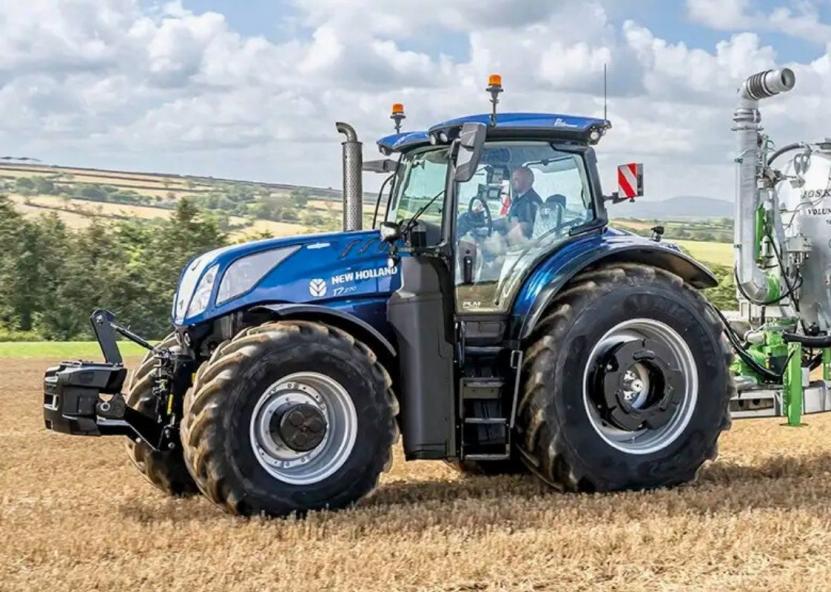 T7.270 Methane Power traktorius, veikiantis biometanu arba suslėgtomis gamtinėmis dujomis (CNG). 