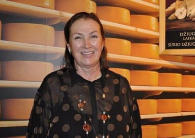 Ieva Stanienė respublikiniame konkurse „Pienės 2025“ pripažinta efektyviausia pieno gamintoja šeimos ūkių kategorijoje. Kalvotoji Žemaitija nuotr.